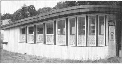 Uboot stand 1954 auf dem Bahnhofsvorplatz Uboot stand 1954 auf dem Bahnhofsvorplatz