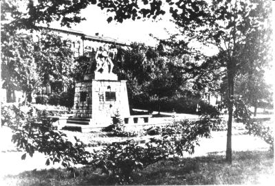 der heutige Platz der einheit hintergrund heutige Rudolf Breitscheid straße 1930 der heutige Platz der einheit hintergrund heutige Rudolf Breitscheid straße 1930